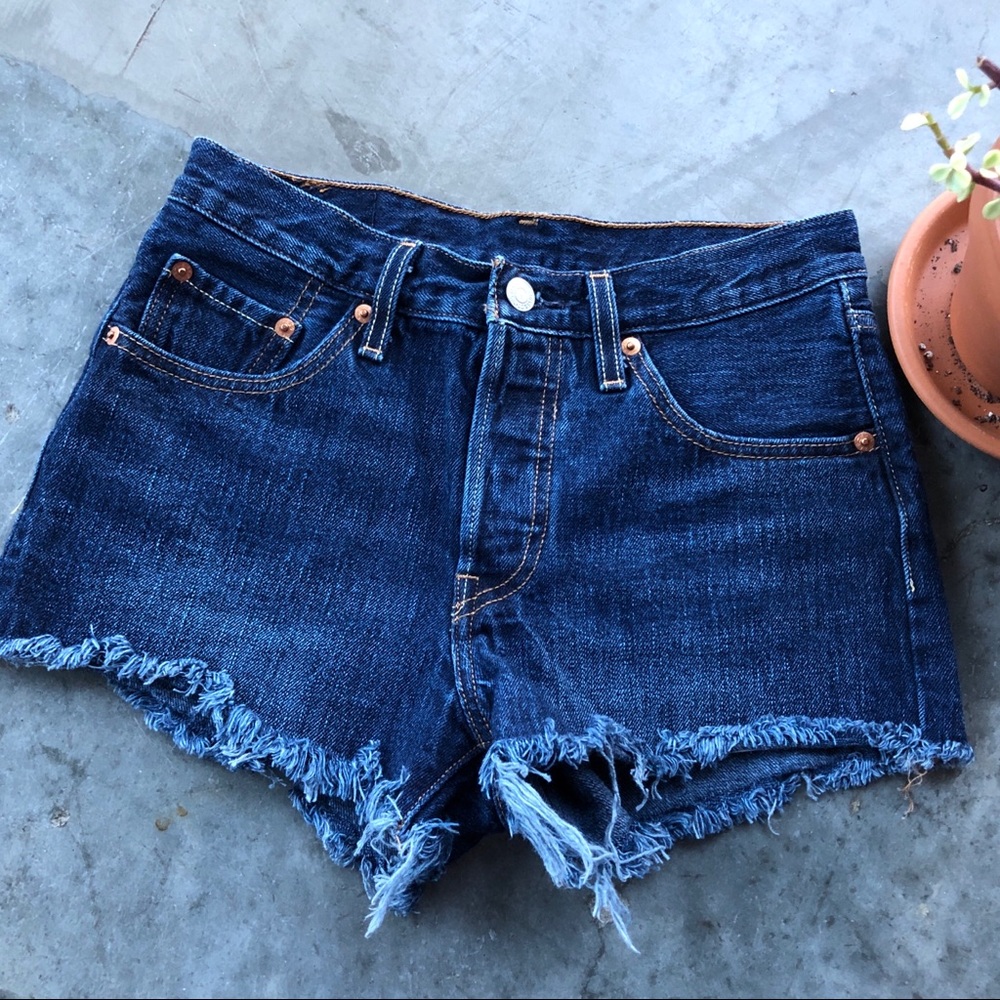 Levi’s 501 High Rise Denim Shorts | Size 24